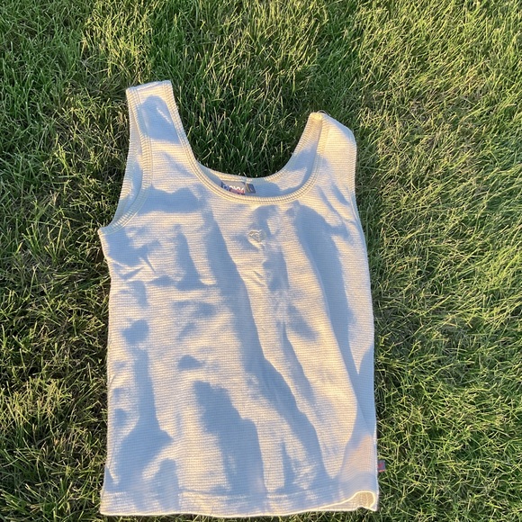 White top - Picture 1 of 1